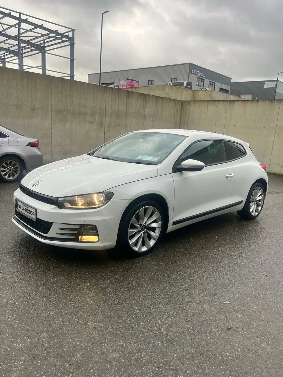 Vw scirocco 2.0L R Line Dsg - Image 3