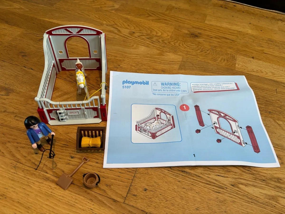 Playmobil farm house and stables. Three sets - Image 2