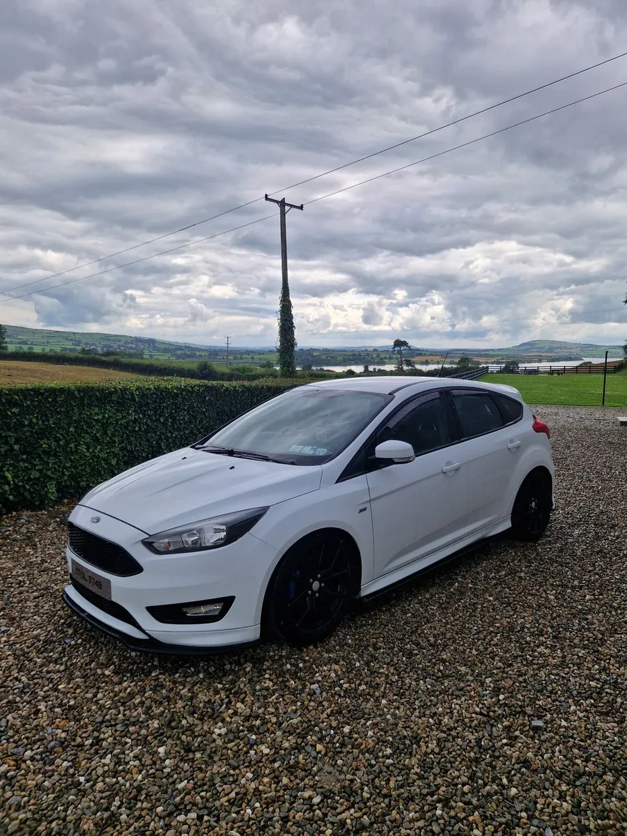Ford Focus ST-line - Image 2