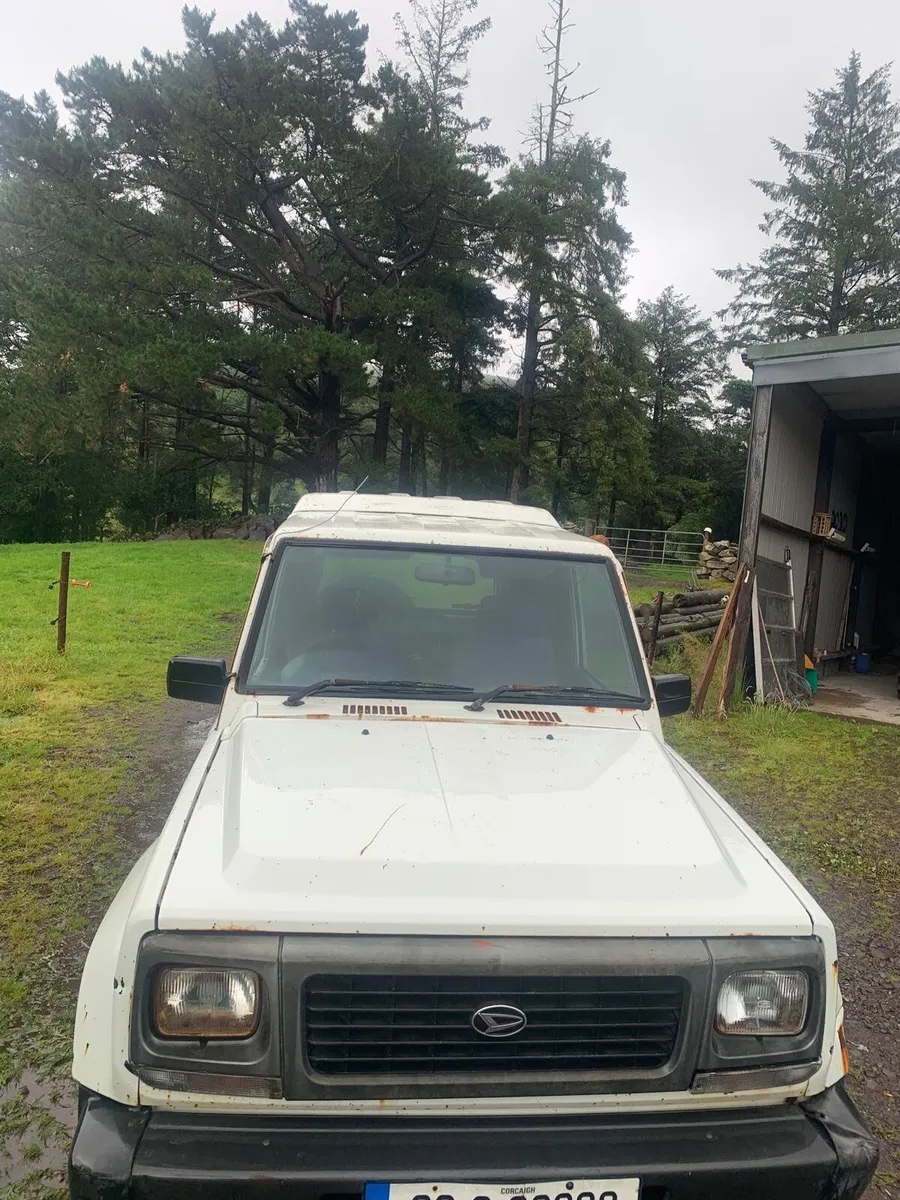 Daihatsu Fourtrak 1999 - Image 2