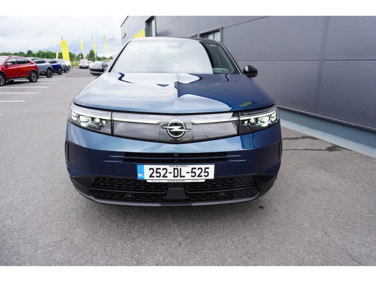Opel Grandland GS LUX Hybrid - Image 4