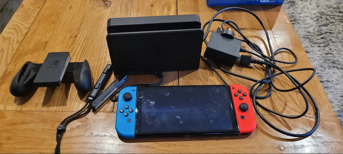 Nintendo switch OLED Model - Image 2