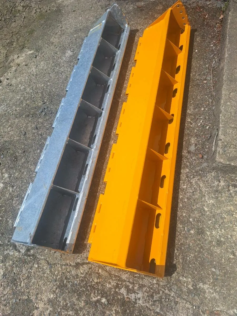 Front hoods - Image 4
