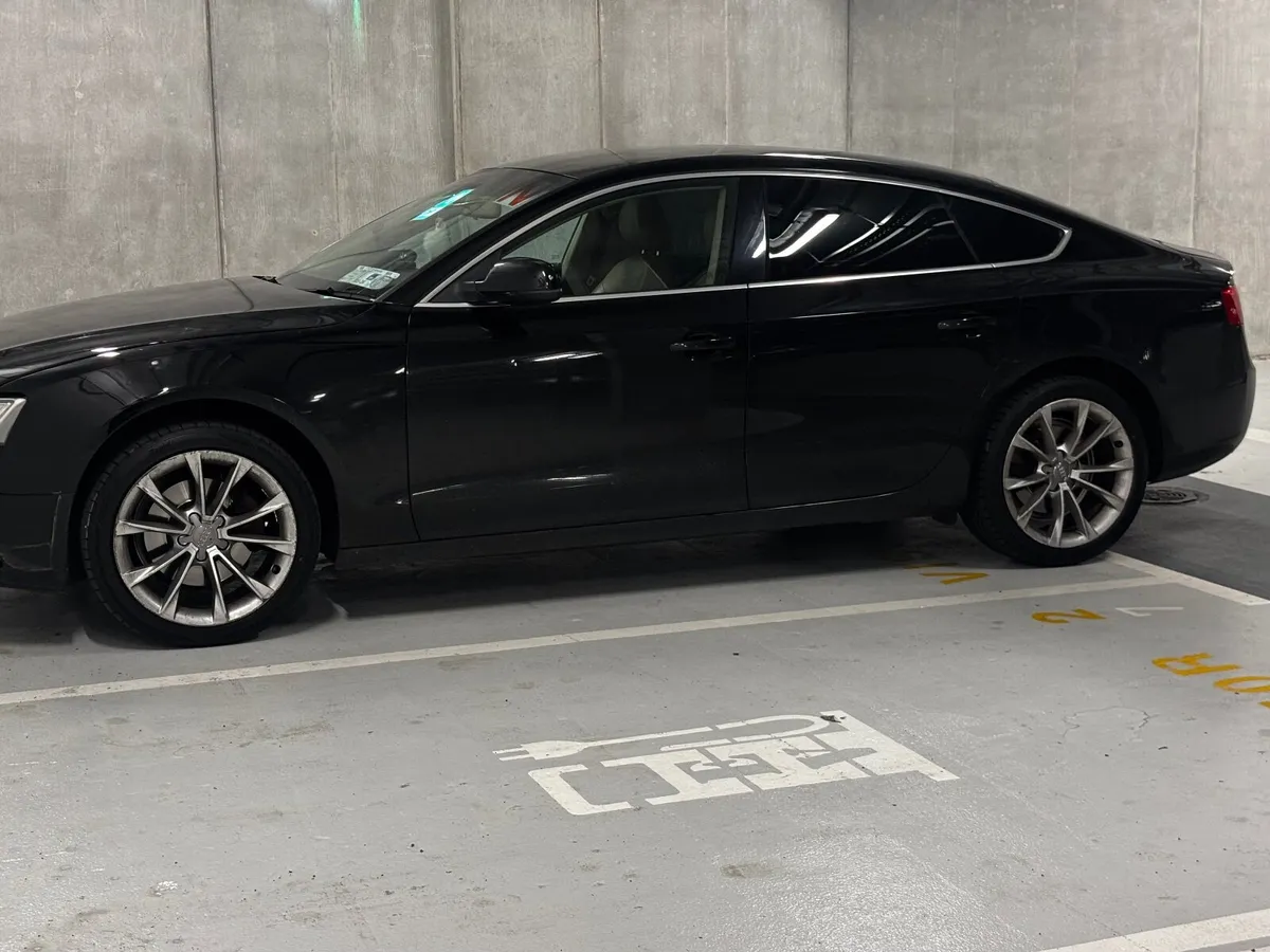 Audi A5 2012 - Image 2