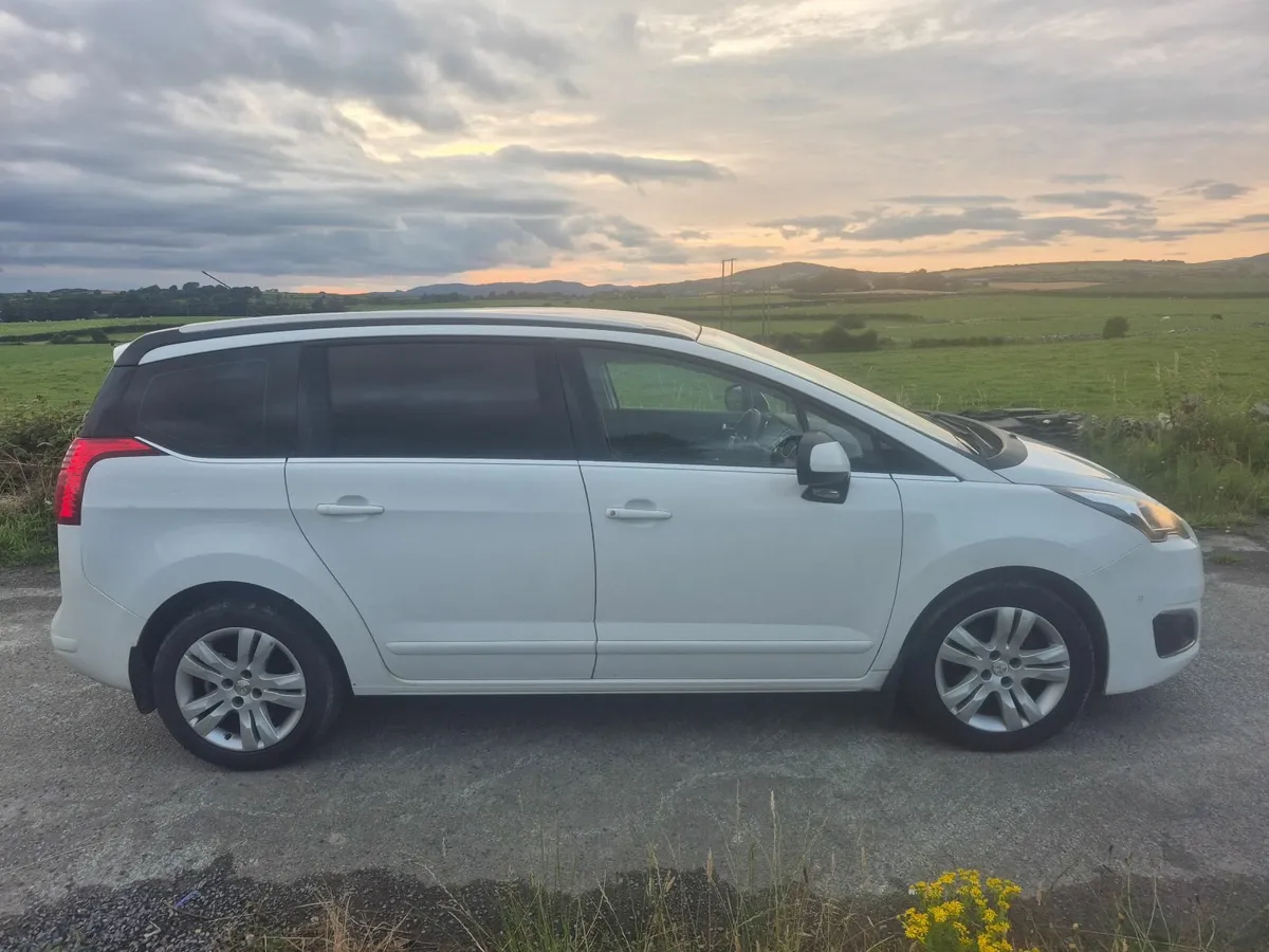 Peugeot 5008 2016 - Image 3