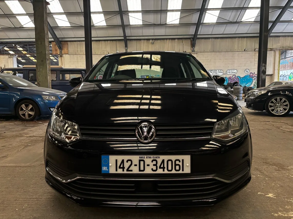 2014 POLO *LUXURY TRIM* - Image 2