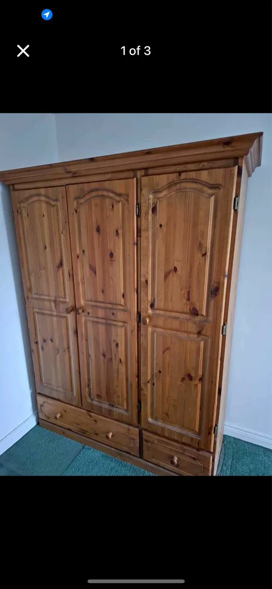 Triple wardrobe solid wooden pine - Image 1