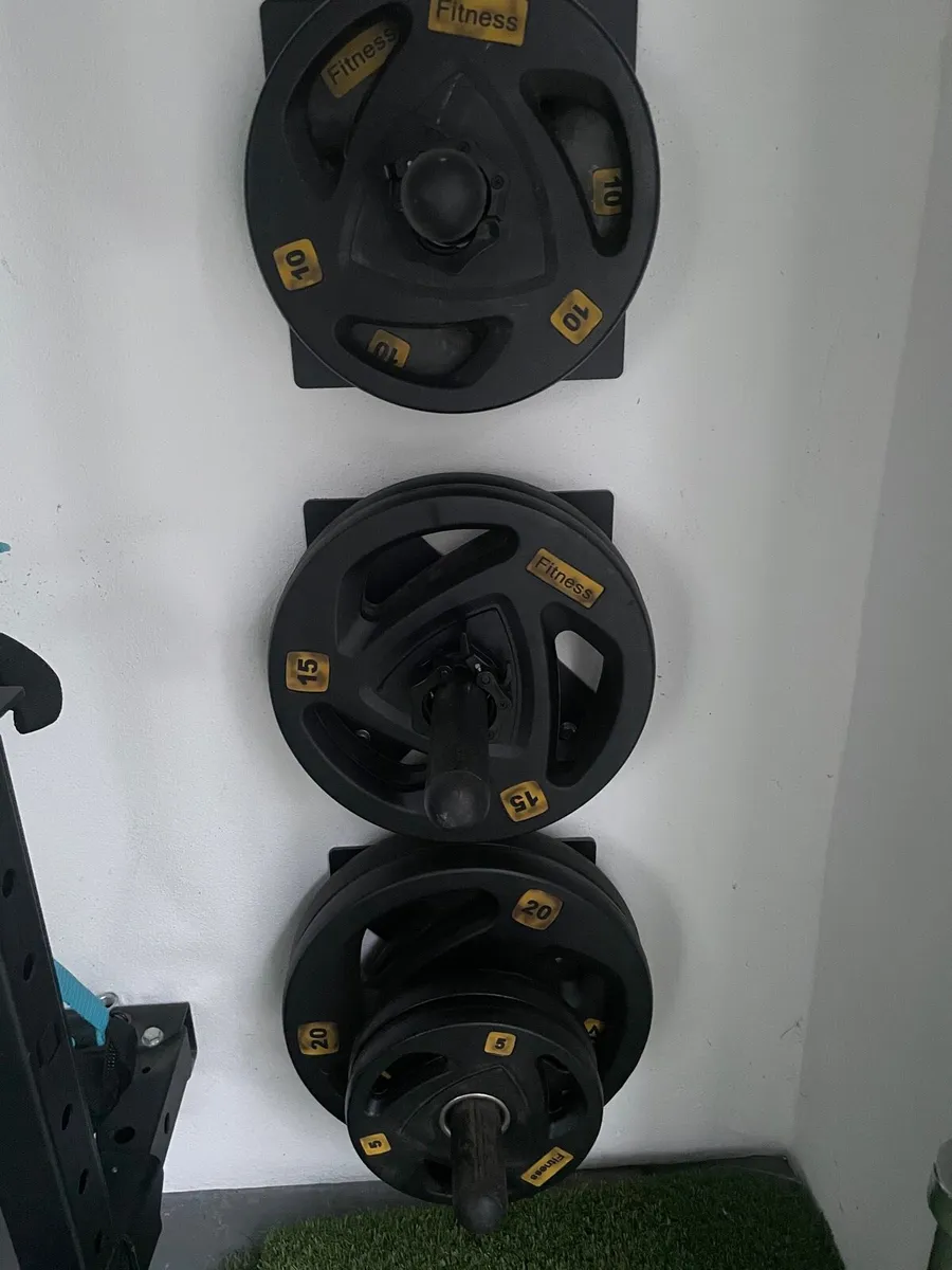 Olympic Bar and 100kg of plates - Image 2