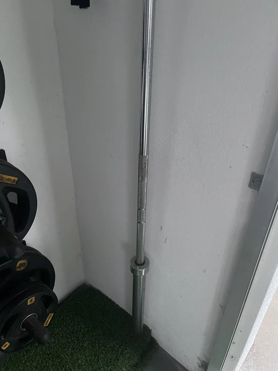 Olympic Bar and 100kg of plates - Image 3