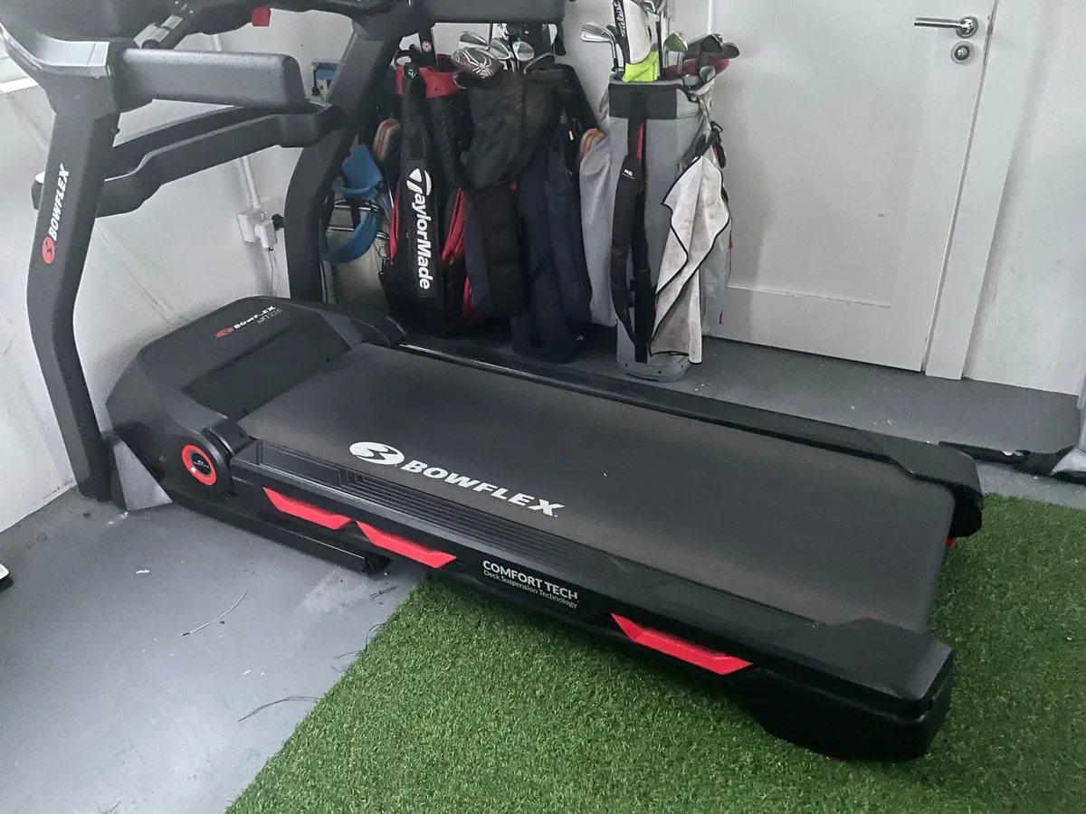 Treadmill - Image 1