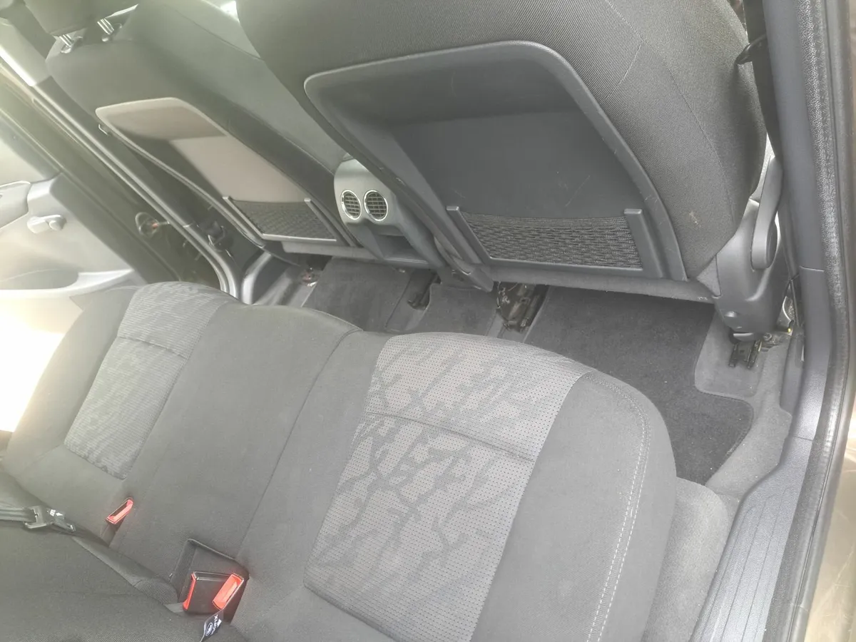 Peugeot 3008 2010 - Image 3