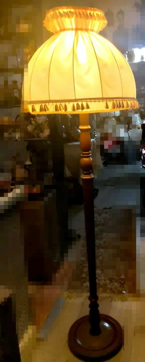 Beautiful solid wood floor lamp - Image 1