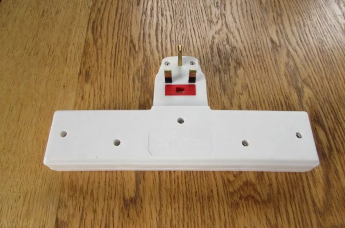4 Way Socket Adapter for Sale - Image 2