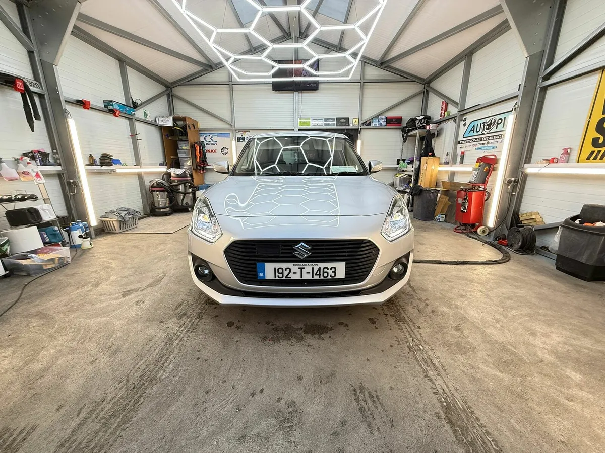 Car - Image 2