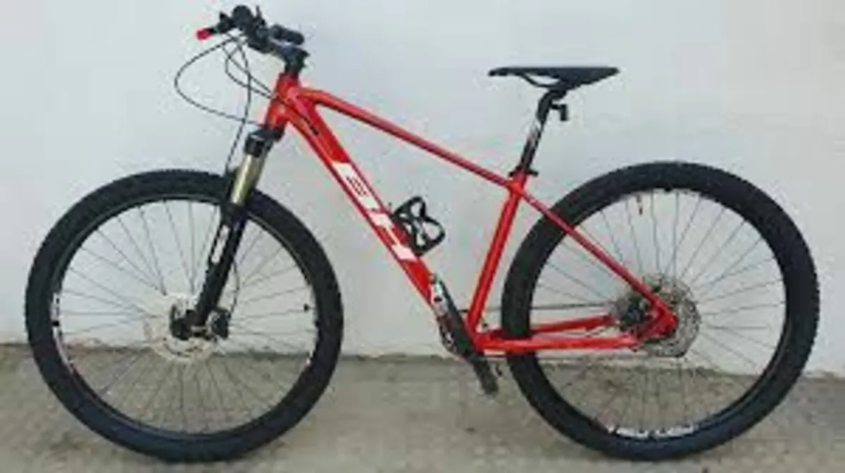 BH SPIKE MOUNTAIN BIKE