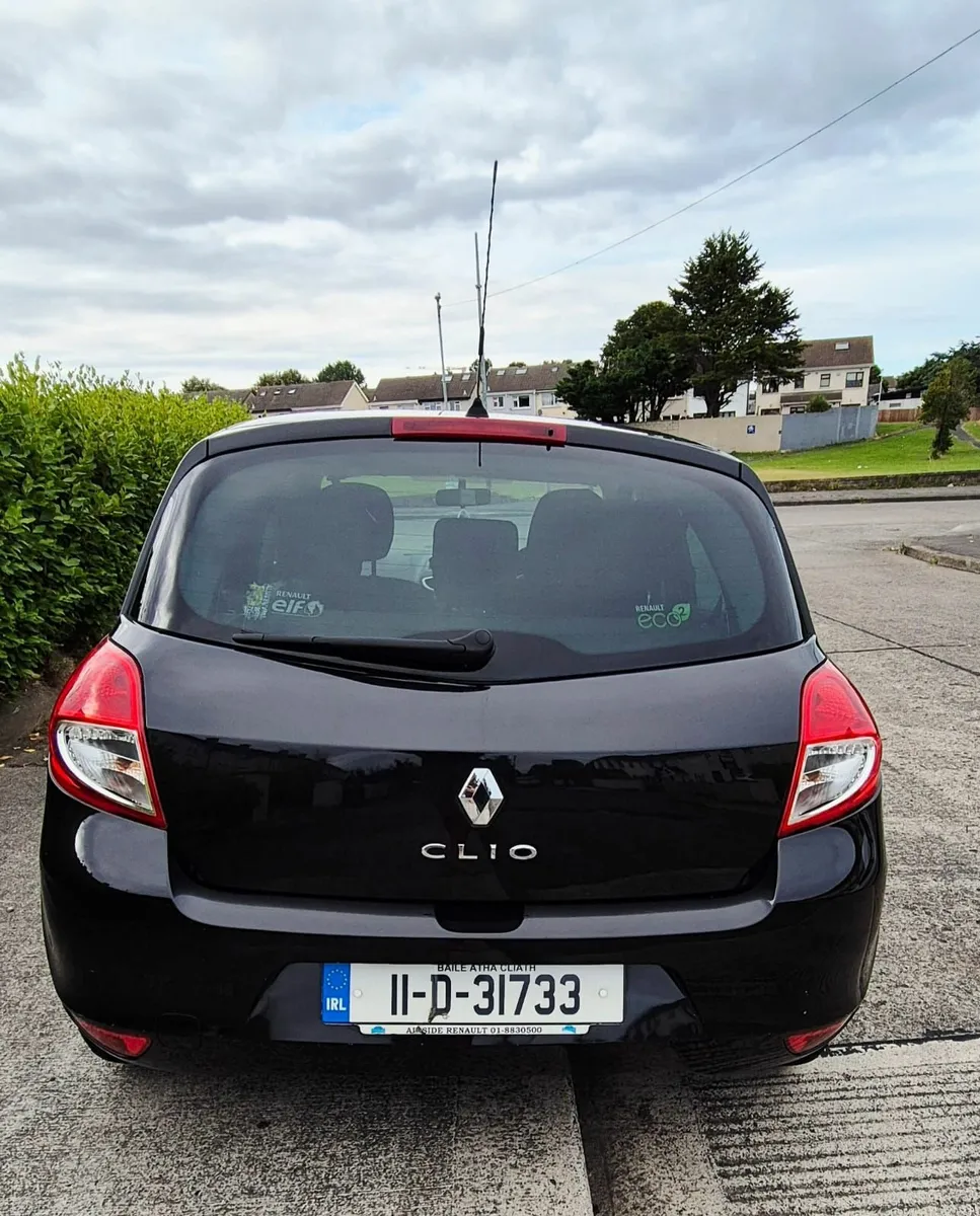 Renault Clio 2011 - Image 1