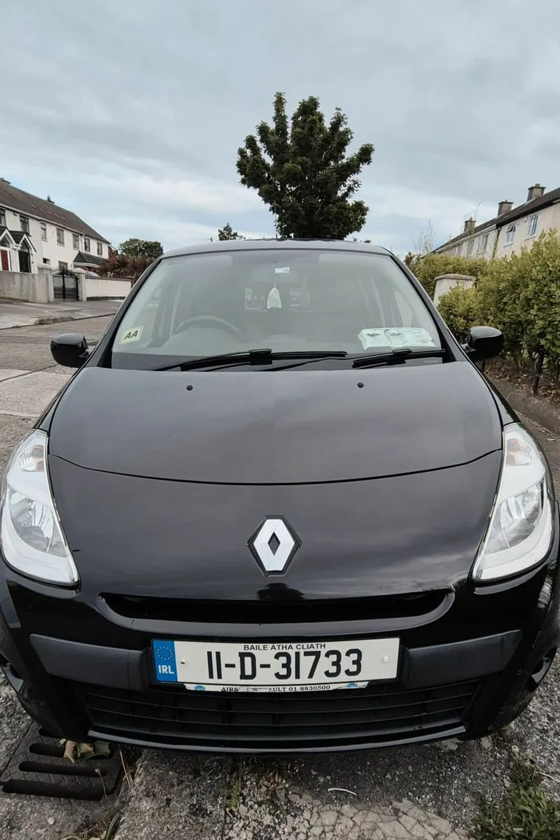 Renault Clio 2011 - Image 2