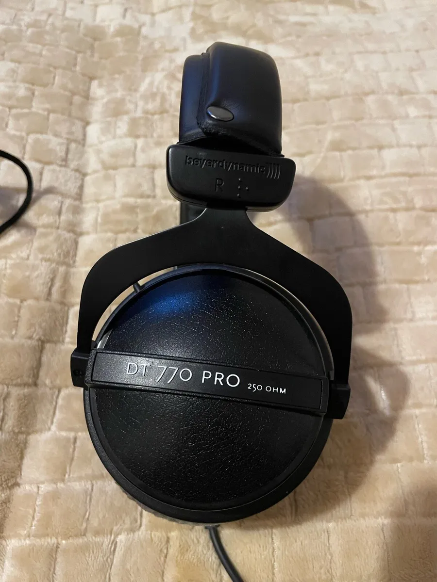 beyerdynamic DT 770 Pro Headphones, 250 Ohm - Image 4