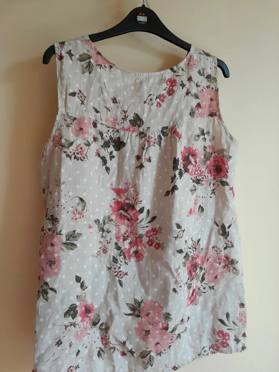 womens clothing - Image 1