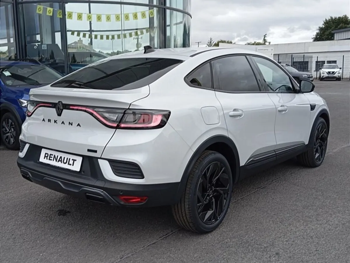 Renault Arkana E-tech Hybrid 145 Auto Esprit Alpi - Image 2