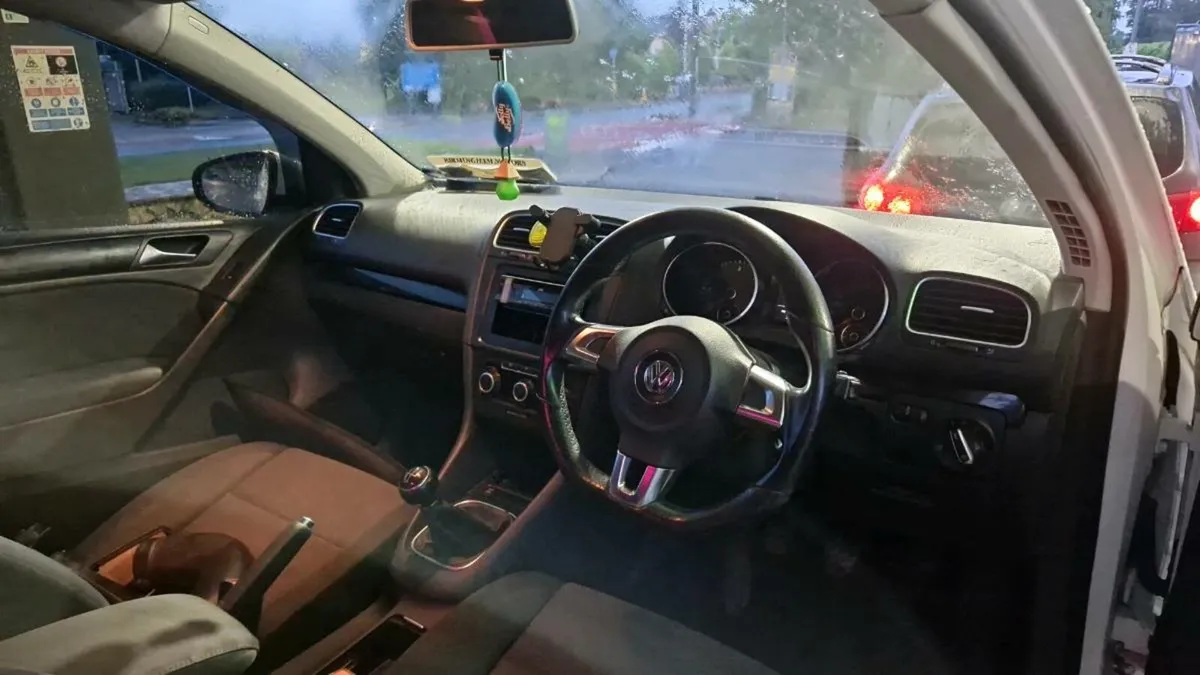 2010 Mk6 Golf Breaking - Image 3