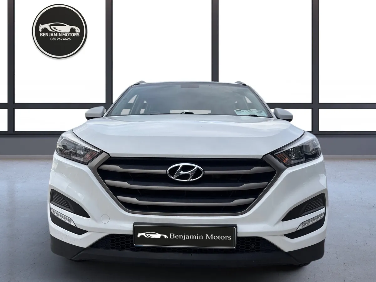 Hyundai Tucson 2017 Low Miles Ncted High specs - Image 2