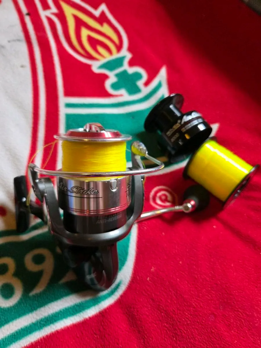 Rovex Airstrike 8000 Fishing Reel - Image 1