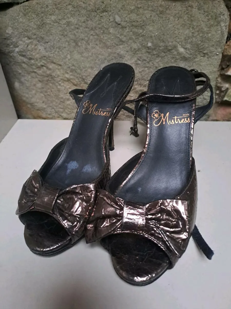 Mistress Size 4 high heels bronze - Image 1