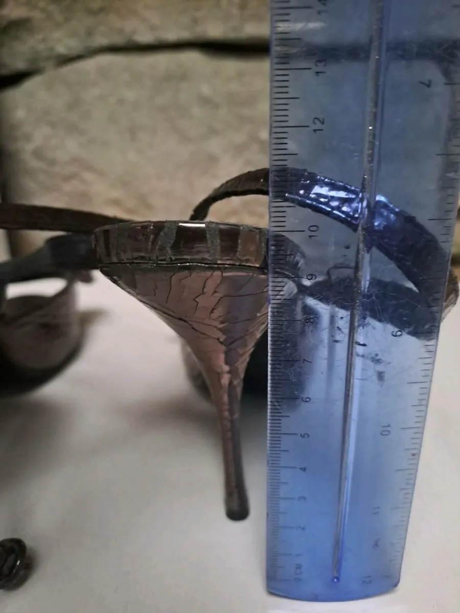 Mistress Size 4 high heels bronze - Image 3