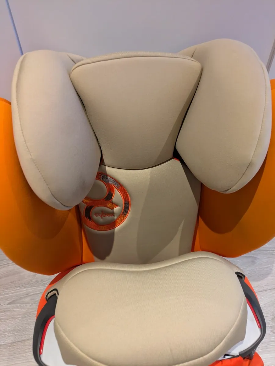 Car seat - Image 2