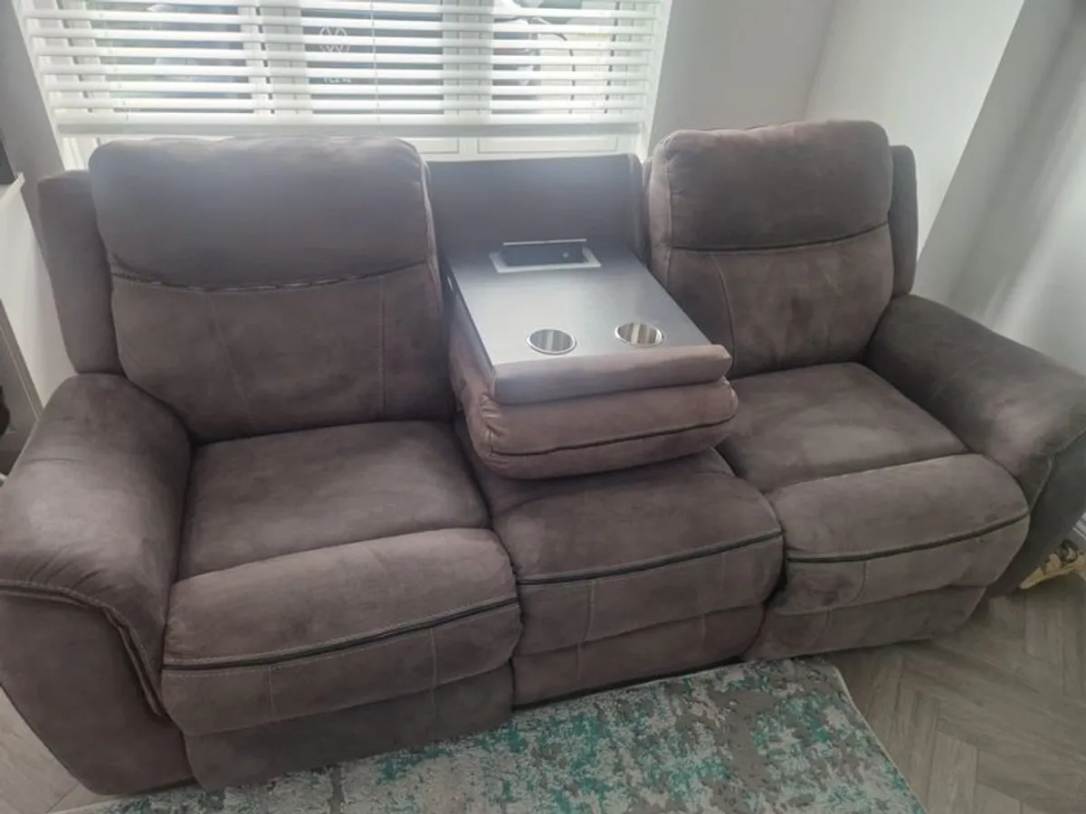 3 Seater Recliner sofa for sale - Image 3