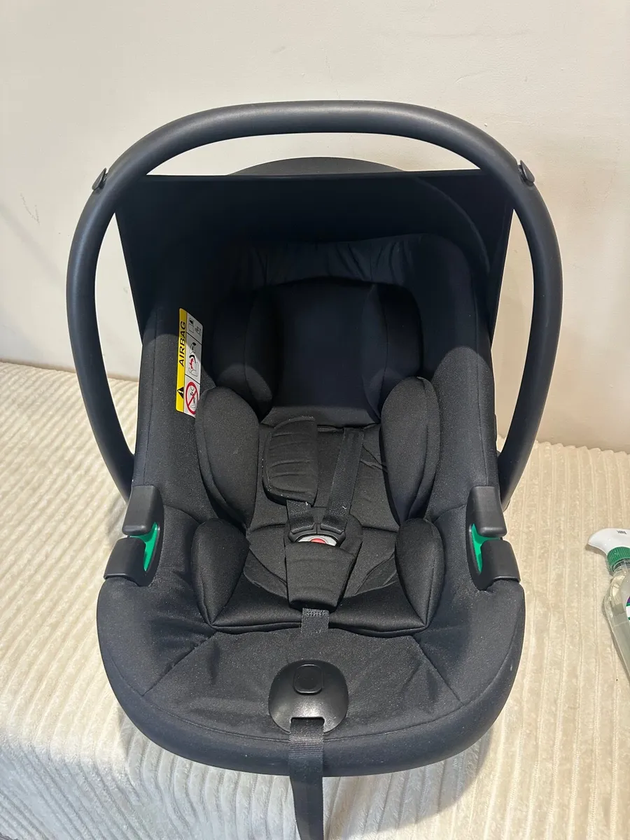 Pram - Image 2