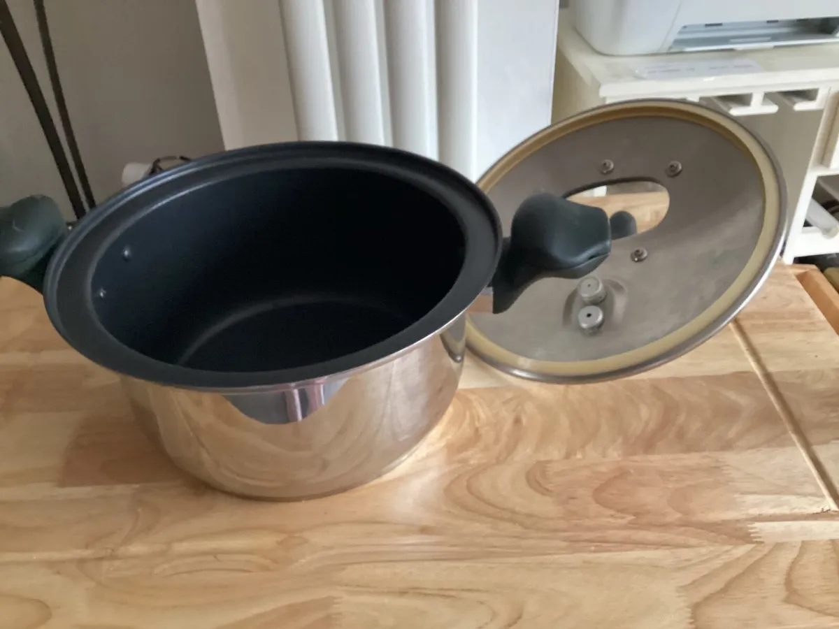Pressure Cooker - Image 2