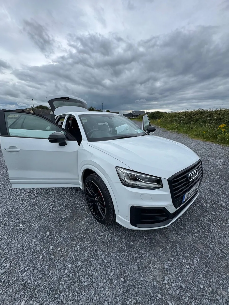 Audi Q2 2020 S Line Black Edition - Image 3