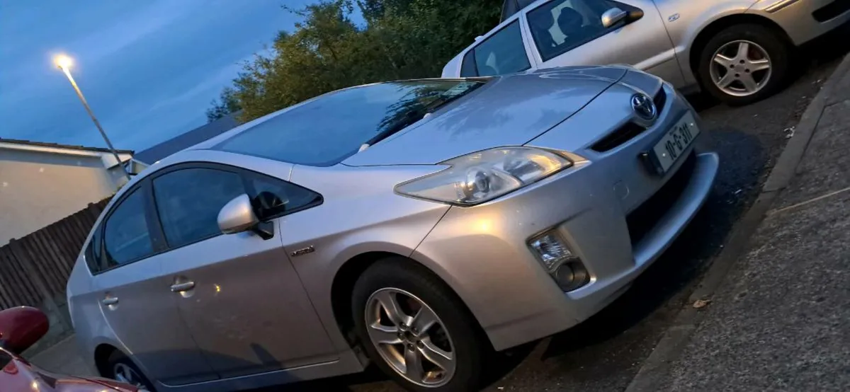 Toyota prius - Image 1