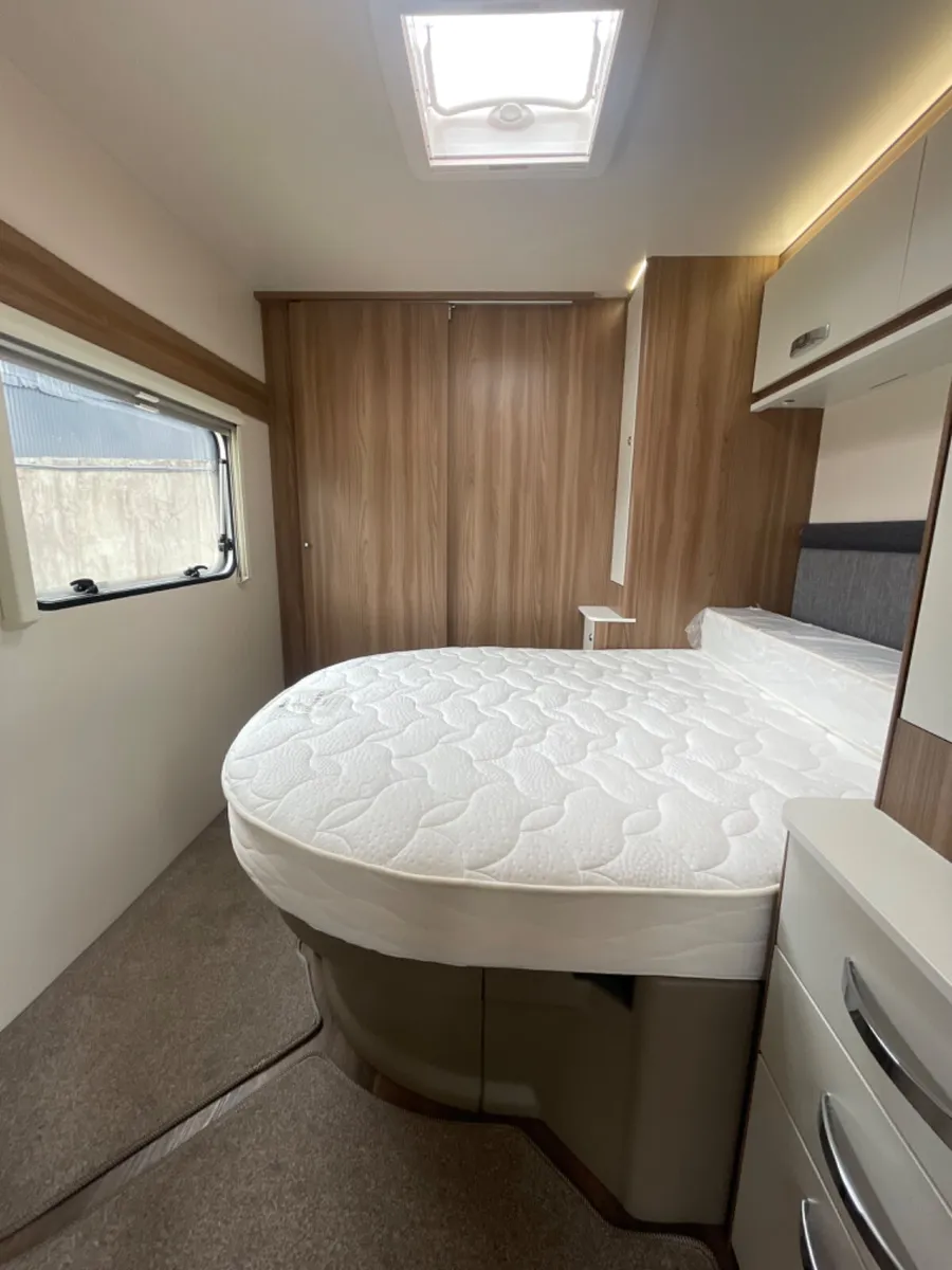 ☀️ 2018 Swift Sprite Major 4 SB island bed ☀️ - Image 3
