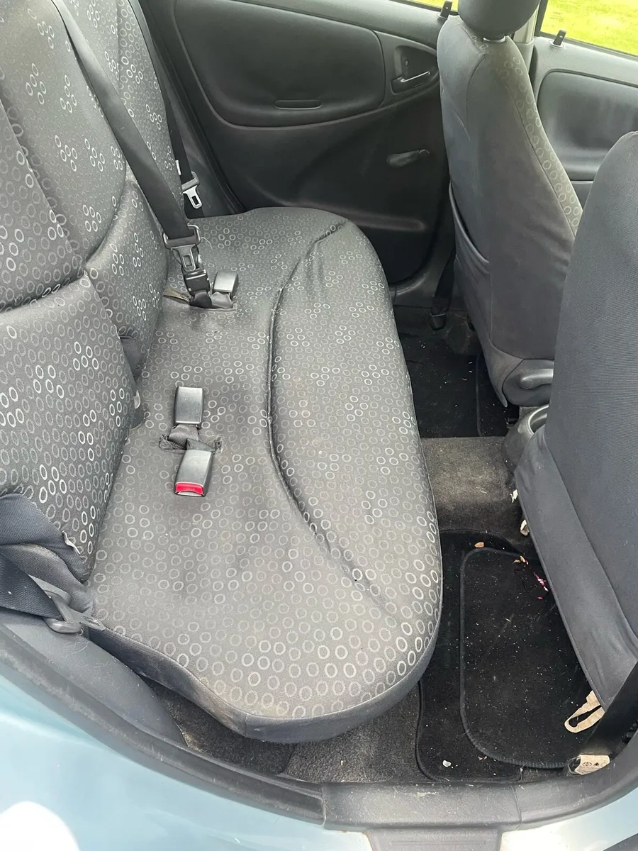 Toyota Yaris - Image 4