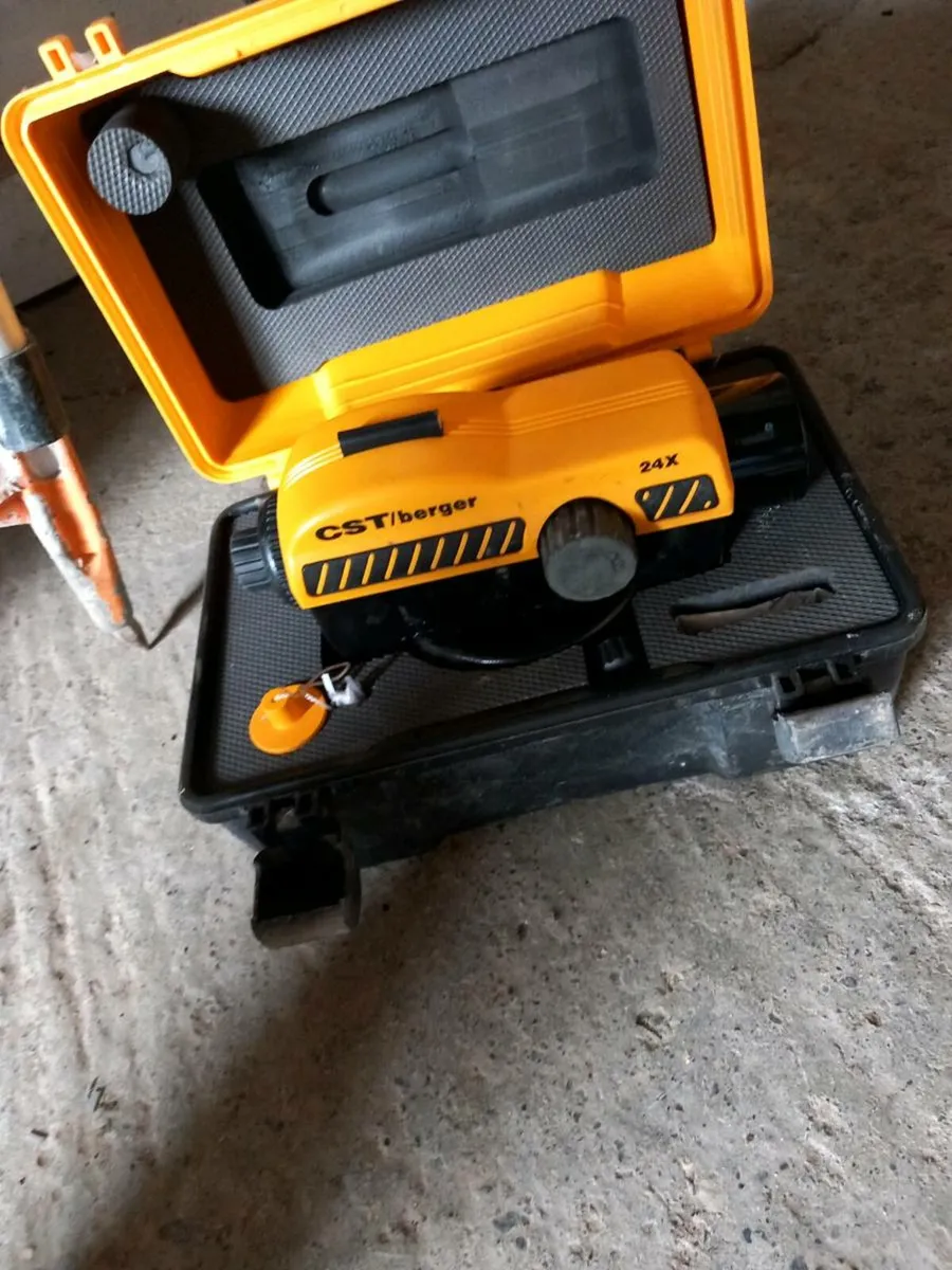 Dumpy level - Image 1