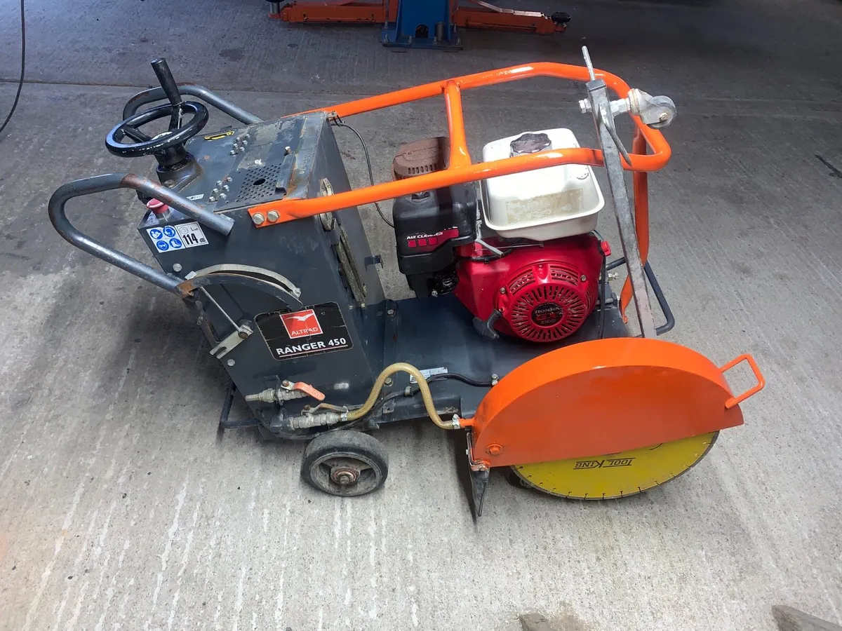 Altrad ranger 450 floor saw/Road saw - Image 1