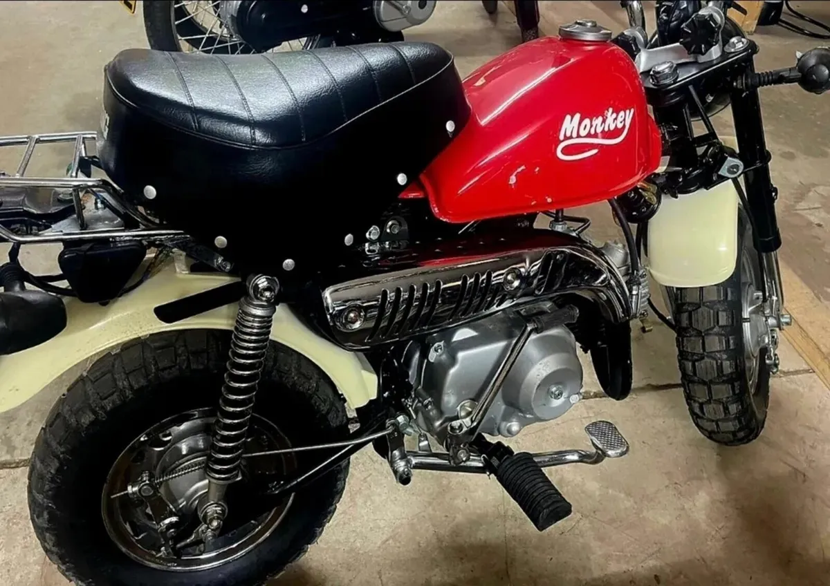 BRAND NEW MONKEY BIKES 50CC 4STROKE RARE BIKES - Image 3