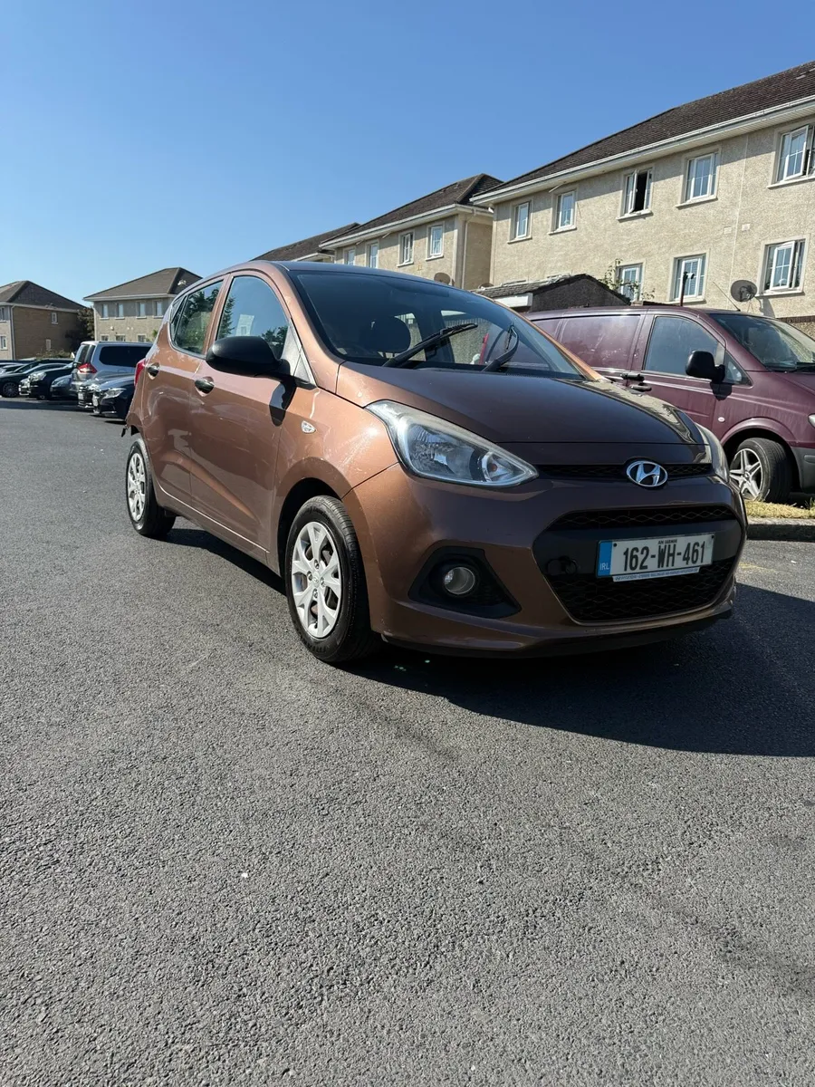 Hyundai i10 - Image 2