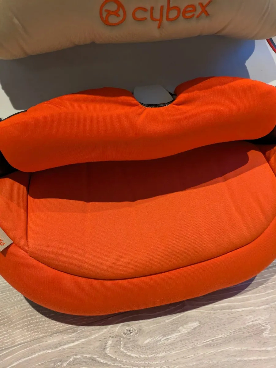 Car seat - Image 4