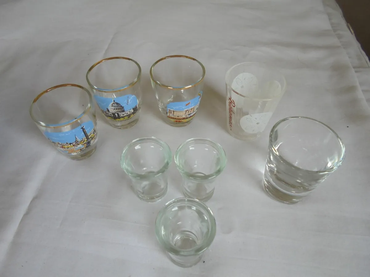 Shot Glasses x 8 for Sale - Image 1