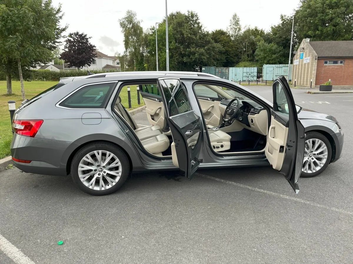 2022 Superb C STY 2.0tdi 150HP DSG 5DR AUT Grey - Image 1