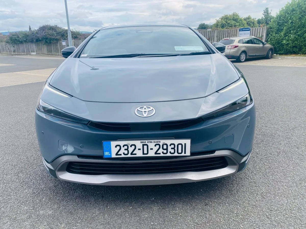 Toyota Prius 2023/12 - Image 1