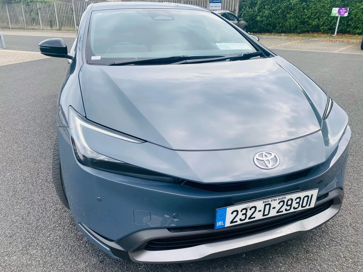 Toyota Prius 2023/12 - Image 3