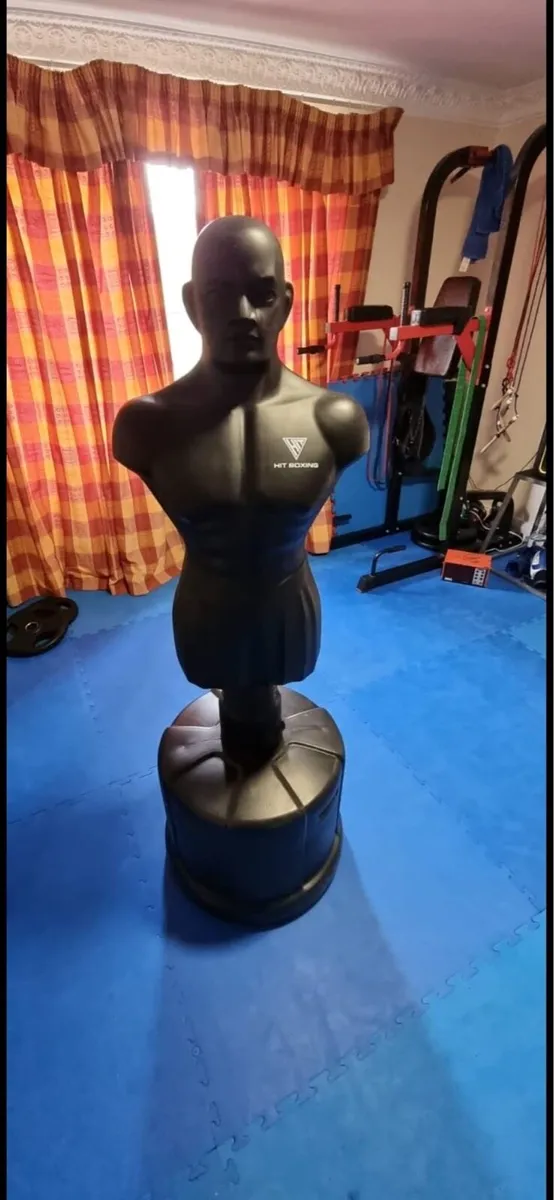 Standing Boxing man