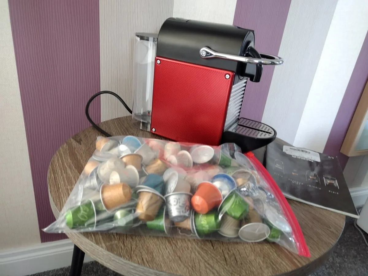 Nespresso Pixie Coffee Machine €100 - Image 4