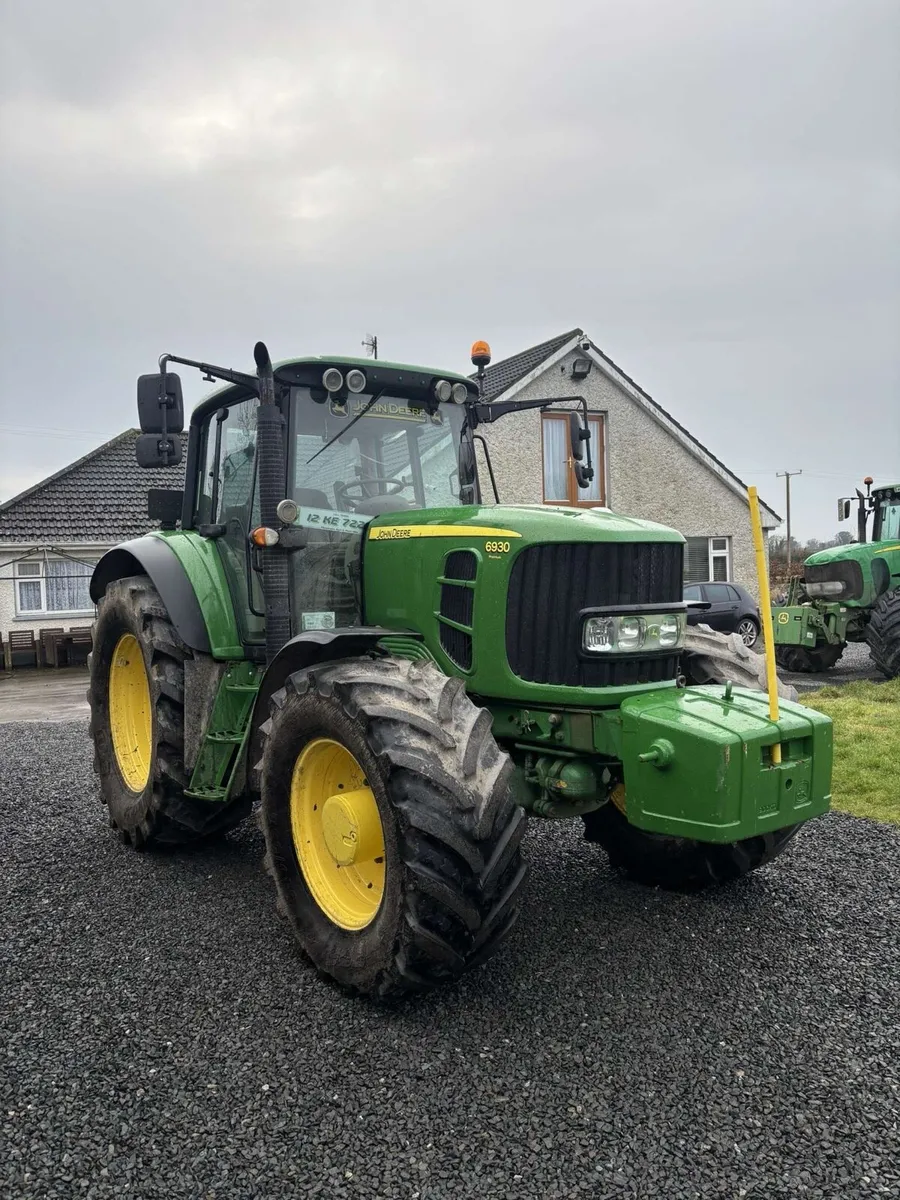 John Deere 6930 - Image 2