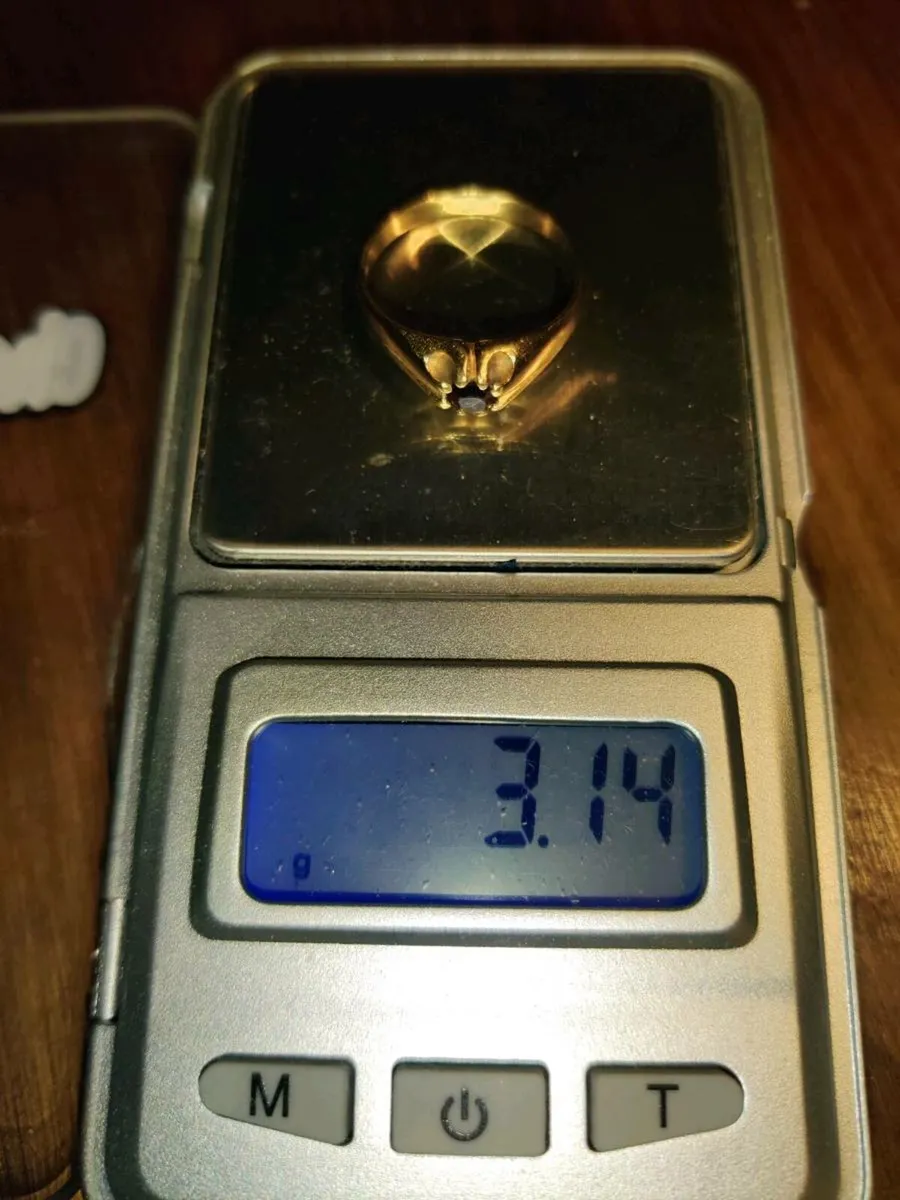 CHUNKY RED GARNET, 9CT Gold Vintage Unisex Ring ! - Image 3